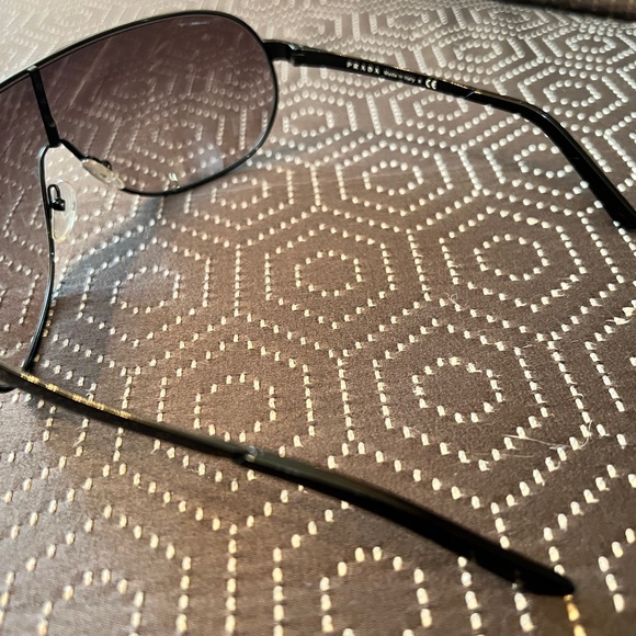 Prada shields in Perfect condition. Black with gun metal grey tint. - Picture 2 of 10